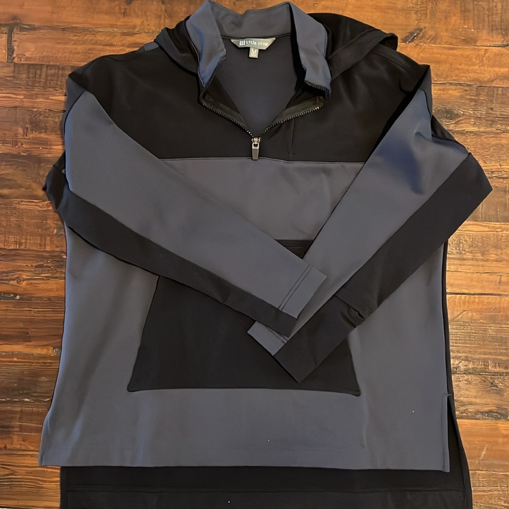 Title nine hoodie 3/4 zip M NWOT
